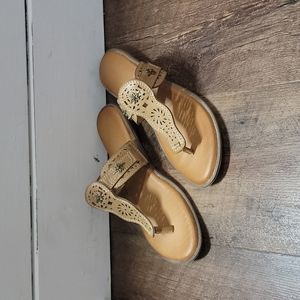 Marbella Size 8M Brown thong sandals